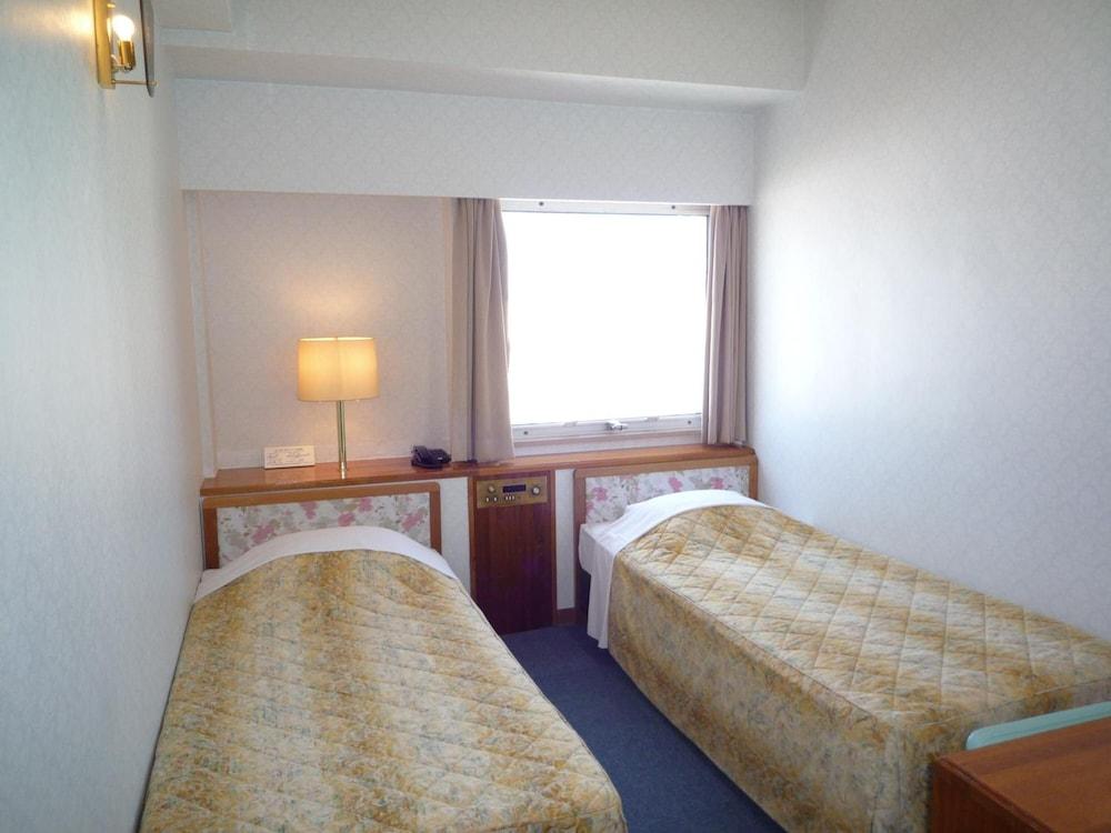 Hotel Kokusai Plaza Наха Екстер'єр фото