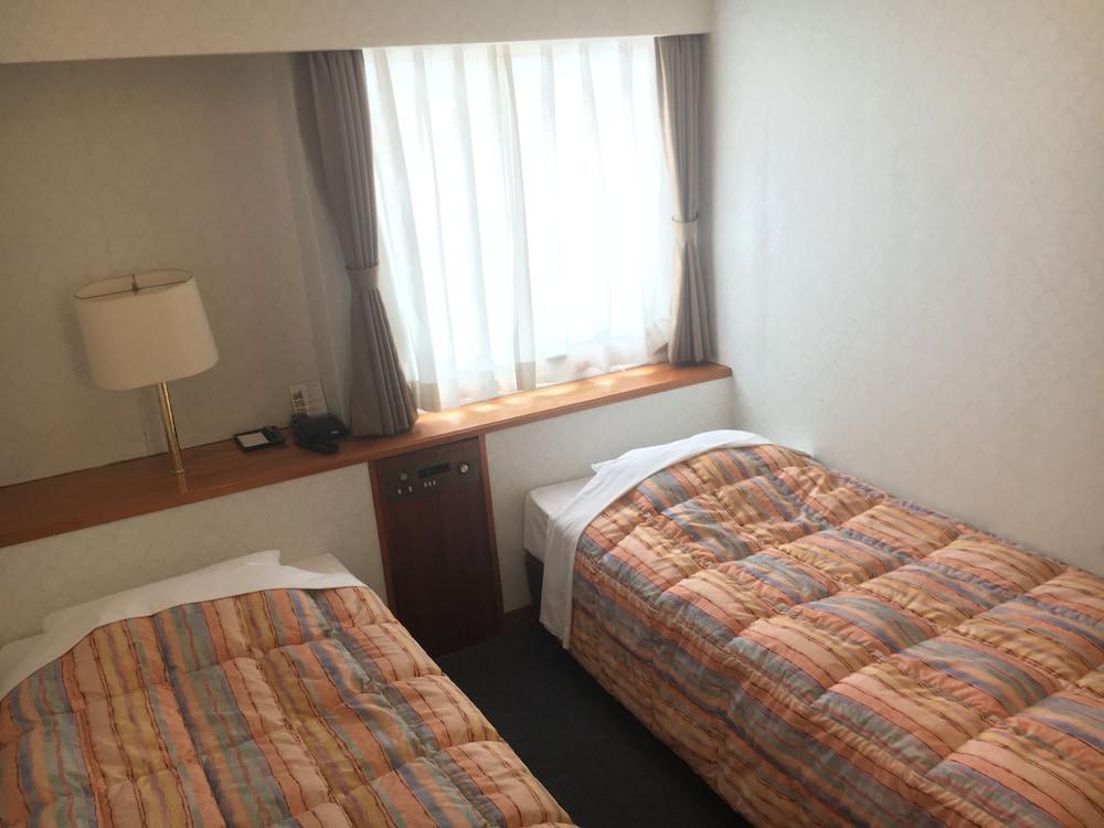 Hotel Kokusai Plaza Наха Екстер'єр фото